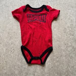 Baby Toddlers Tapout Red Black Splatter Paint One-Pice Snap Bodysuit Sz 6-9M